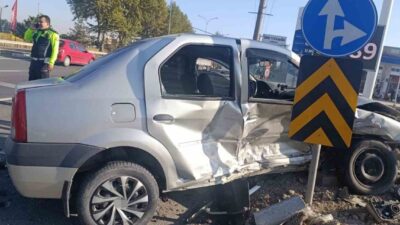 Kütahya’da yaşanan trafik kazasında 6 kişi yaralandı. Kaza, Kütahya-Eskişehir kara