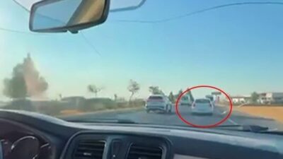 Diyarbakır’ın Kayapınar ilçesinde bir sürücü, makas atarak ilerledi ve trafiği