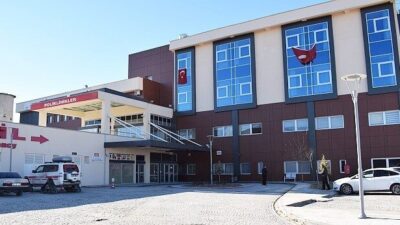 Malatya’nın Akçadağ ilçesinde yaşayan 52 yaşındaki Erdal Yücel, ikametinde tabanca