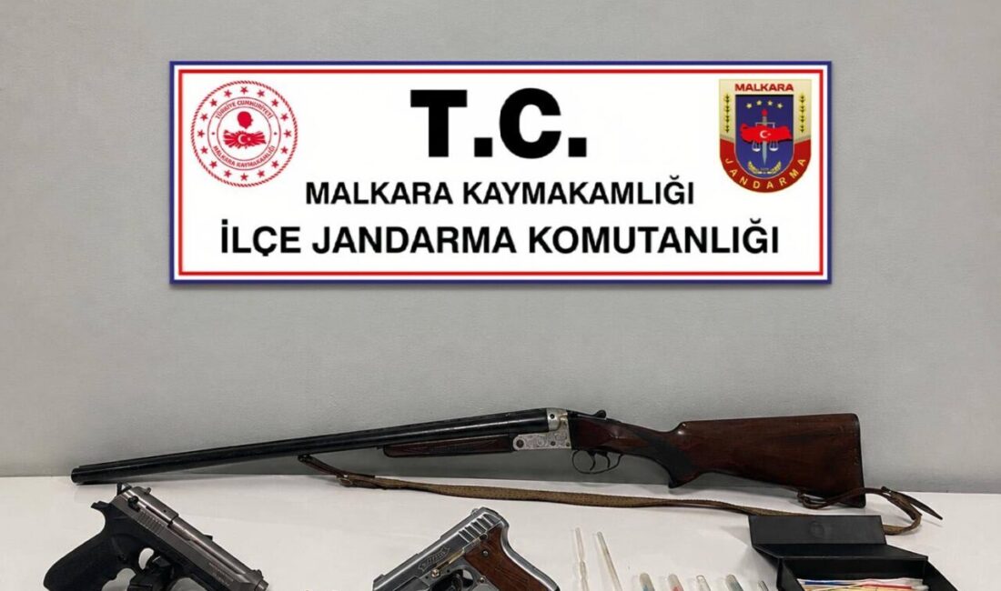 Malkara ilçesinde, jandarma ekipleri tarafından bir eve yapılan operasyonda ruhsatsız