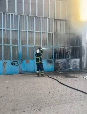 Adıyaman’ın Kahta ilçesinde bulunan Marangozlar Sanayi Bölgesi’nde bir iş yerinde