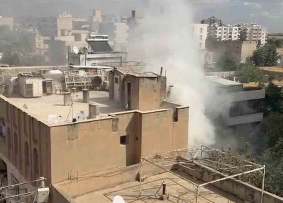 Nusaybin ilçesinde meydana gelen yangın, Yeşilkent Mahallesi’nde bulunan Yıldırım İlkokulu