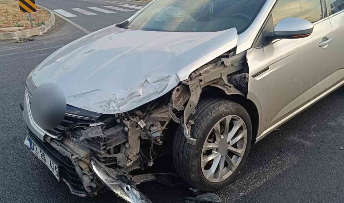 Mardin’in Artuklu ilçesinde Midyat Yolu Caddesi’nde meydana gelen trafik kazasında,