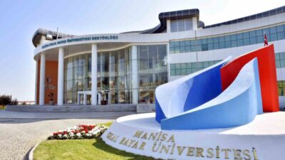Manisa Celal Bayar Üniversitesi lisans ve doktora öğrencileri, geliştirdikleri 9