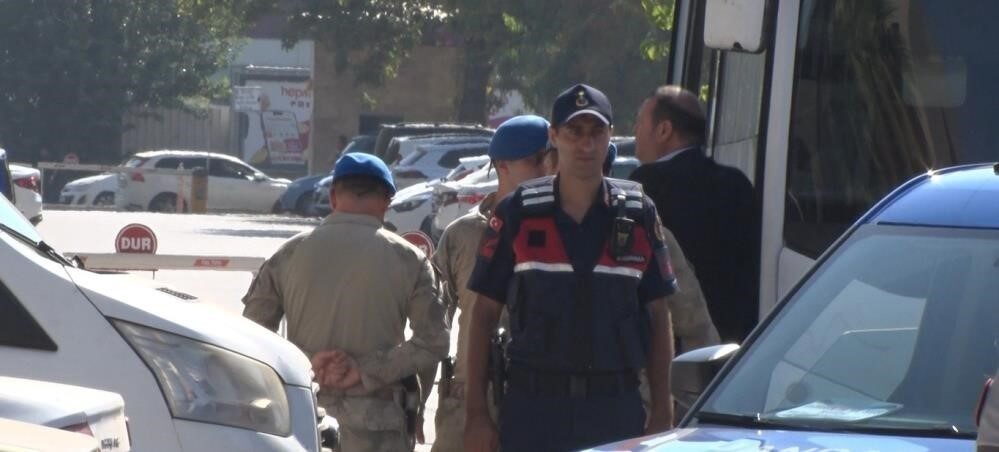 İzmir’in Menderes ilçesinde gerçekleştirilen ikinci dalga operasyonda, eski Menderes Belediye