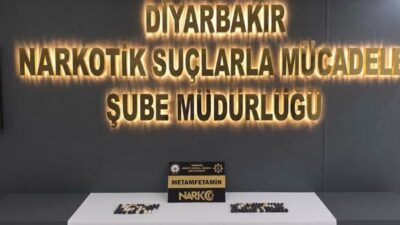 Diyarbakır’da, Narkotik Suçlarla Mücadele Şube Müdürlüğü ekipleri tarafından gerçekleştirilen operasyon