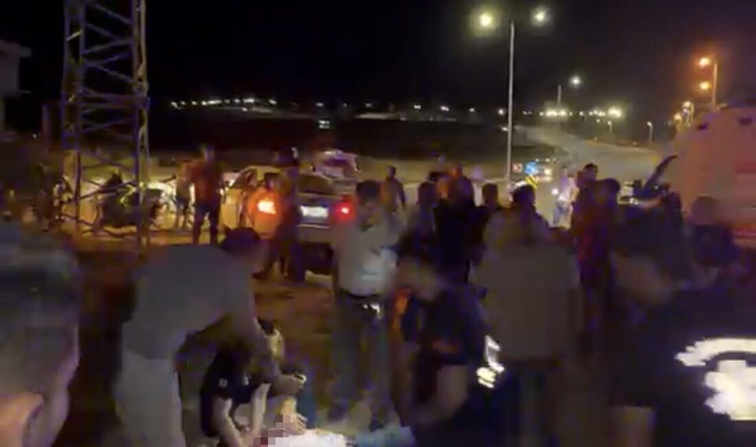 Adıyaman’da meydana gelen bir kaza sonucunda motosiklet ile otomobil çarpıştı