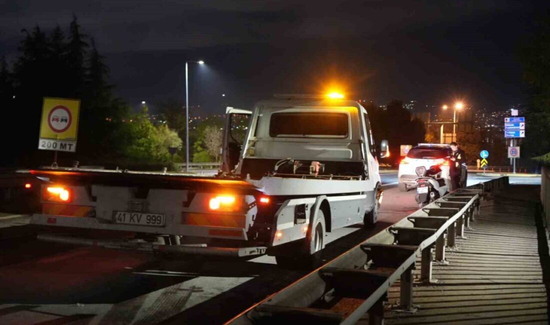 Kocaeli’nde bir motosikletin bariyere çarpması sonucu meydana gelen kaza, 34