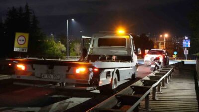 Kocaeli’nde bir motosikletin bariyere çarpması sonucu meydana gelen kaza, 34