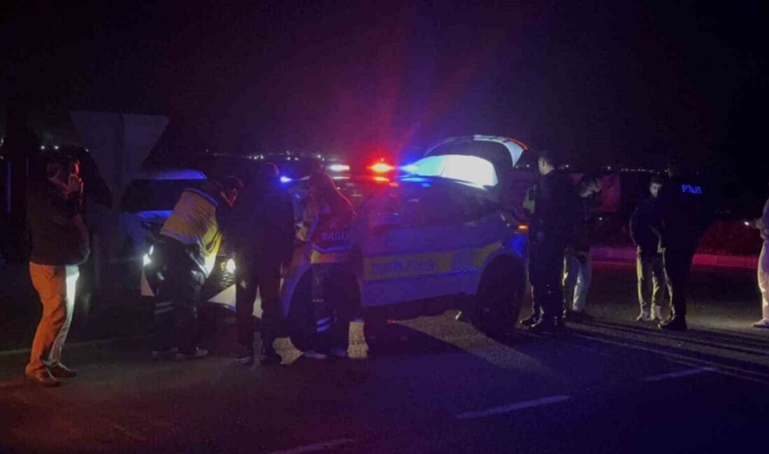 Muratlı ilçesinde, Kırkkepenekli Mahallesi kavşağında gece saatlerinde meydana gelen trafik