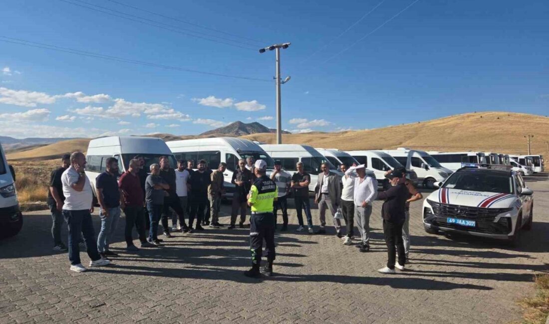 Muş’ta, Jandarma trafik ekipleri tarafından okul servis araçları denetimden geçirildi