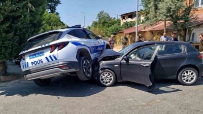Nazilli ilçesinde meydana gelen trafik kazasında bir polis aracı ile