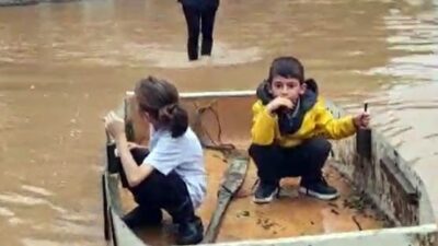 Sakarya genelinde etkili olan şiddetli yağışlar sonrasında meydana gelen taşkında