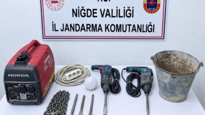 Niğde’nin Çiftlik ilçesinde, kaçak kazı yapıldığı tespit edilen bir alanda