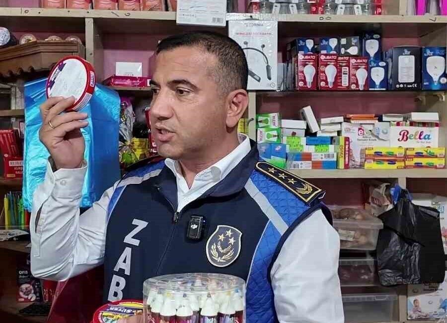 Hatay’da zabıta ekipleri, okul çevresinde faaliyet gösteren işletmeler üzerinde gerçekleştirdikleri