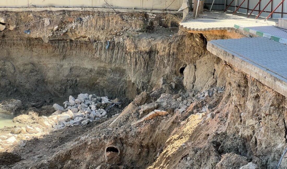 Bursa’da bulunan Mütareke İlkokulu’nun yakınında devam eden inşaat çalışmaları sırasında
