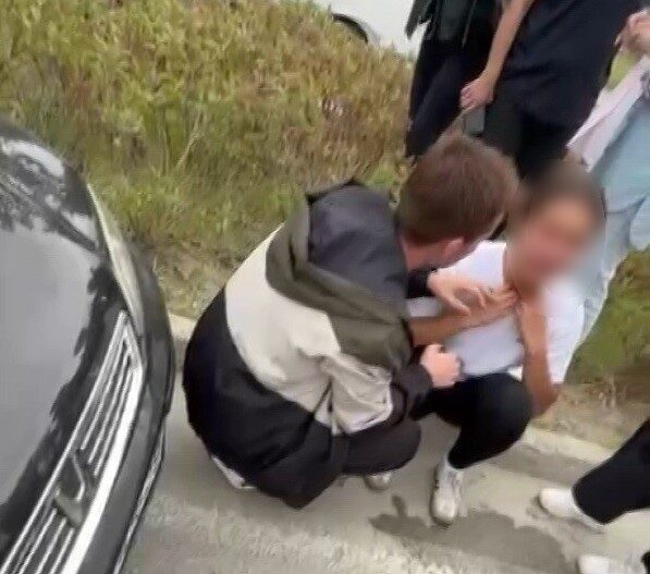 Eskişehir’in Tepebaşı ilçesinde bir kadın sürücü, kontrolü kaybederek aracını kaza