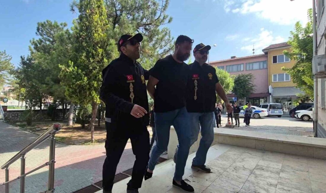 Eskişehir’in Çifteler ilçesinde otomobil galerisi işleten 25 yaşındaki Emrah Yakar’ın