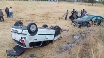 Aksaray’da Karaören köyü yolunda meydana gelen trafik kazasında, seyir halindeki
