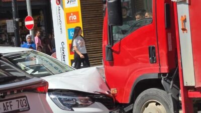 Adıyaman’da meydana gelen bir trafik kazasında, bir kişi park halindeki