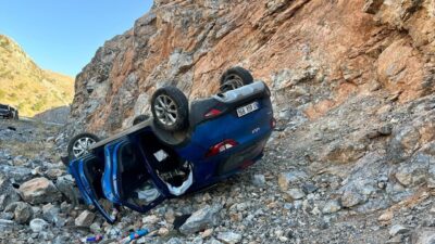 Adıyaman’da, bir sürücünün aracın kontrolünü kaybetmesi sonucu meydana gelen trafik