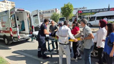 Adıyaman’da bir kadın, yaya geçidine geçmeye çalışırken bir otomobilin çarpması