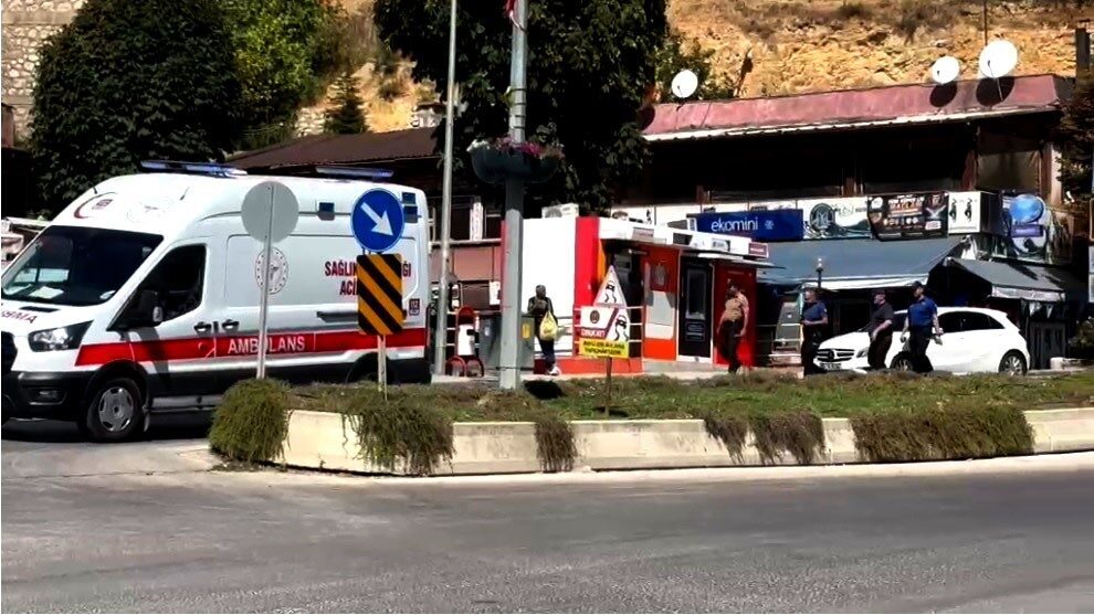 Bilecik’te bir motosiklet sürücüsü, seyir halindeyken aniden karşısına çıkan bir