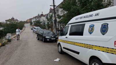 Eskipazar ilçesinde, otomobilinden inen ve sonrasında dengesini kaybederek düşen bir