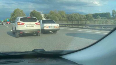 Anadolu Otoyolu’nda Sakarya geçişinde bir sürücünün tehlikeli manevraları, diğer araç