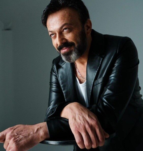 Ünlü oyuncu Serhat Kılıç, evinde nefes darlığı yaşadıktan sonra hayatını