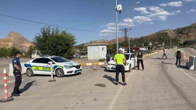 Palu ilçesinde polis ekipleri tarafından geniş kapsamlı bir huzur ve