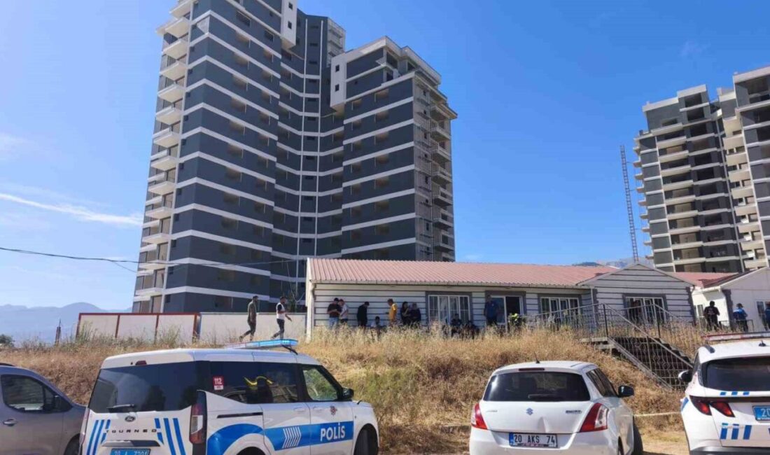 Denizli’de yüklenici firmadan alacaklarını alamadıklarını savunan taşeron firma çalışanları, Göveçlik