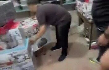 Adıyaman ilinde, patlayan su şebekesi nedeniyle birçok iş yeri su