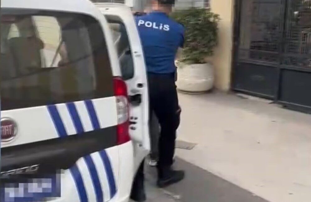 İstanbul’da firariden aranan ve “kasten öldürme” ile “silahla tehdit” suçlarından