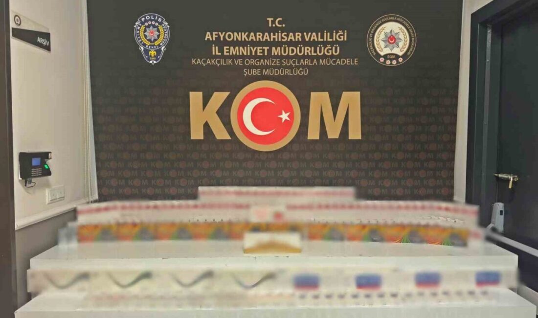 Afyonkarahisar’da polis ekipleri tarafından durdurulan bir araçta gerçekleştirilen aramada, 700