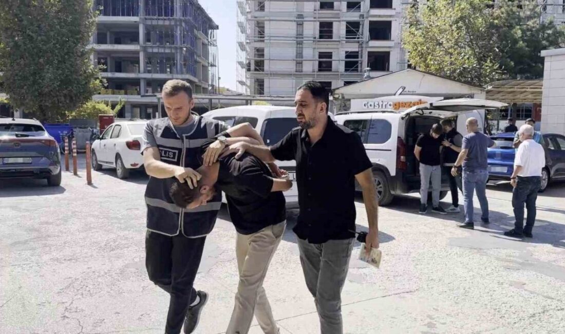 Bursa’nın İnegöl ilçesinde polis kılığına giren ve 71 yaşındaki bir
