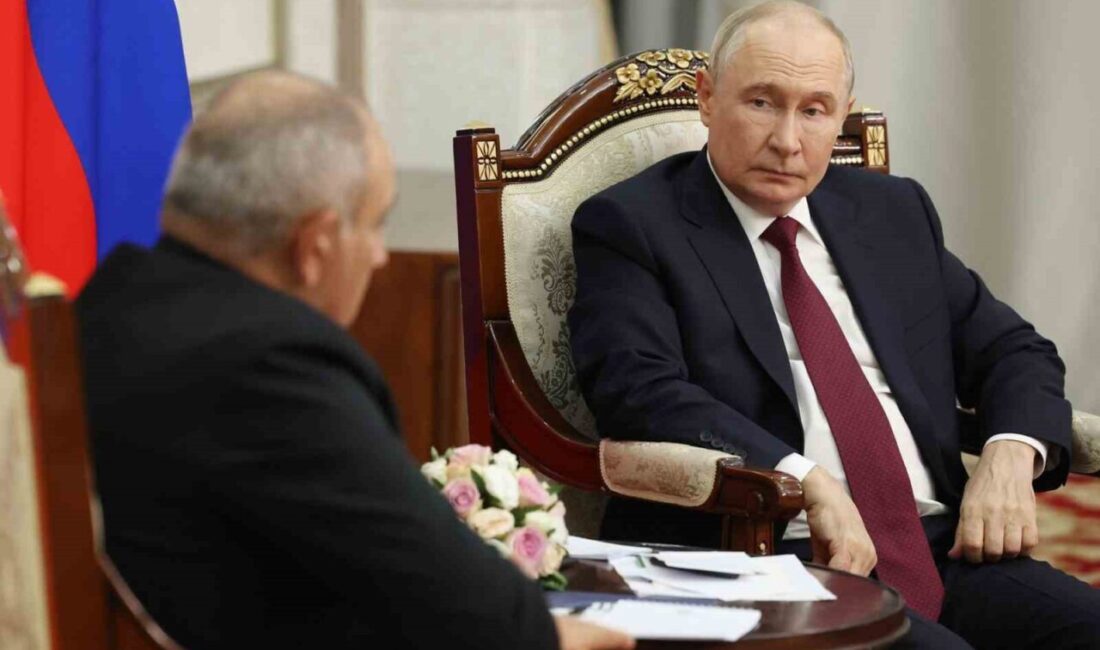 Rus lider Vladimir Putin ile Ermenistan Başbakanı Nikol Paşinyan, Kırgızistan’ın