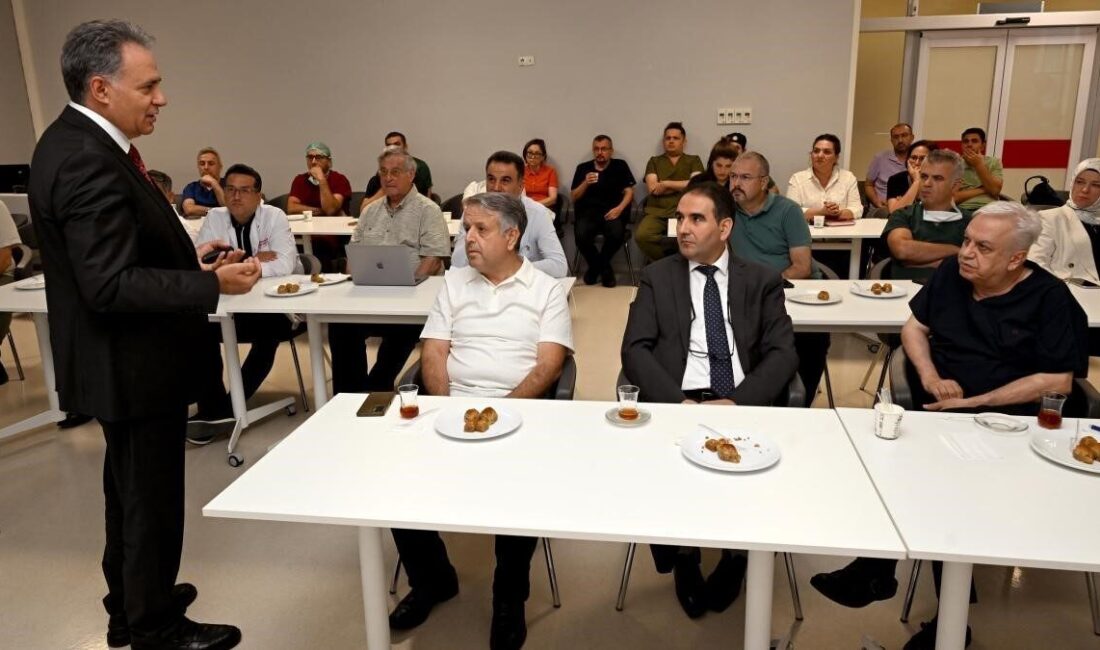 İnönü Üniversitesi Rektörü Prof. Dr. Nusret Akpolat, Turgut Özal Tıp
