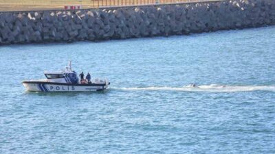 Batıya giderek Gürcistan’dan havalanan ve motor arızası sebebiyle Rize açıklarına