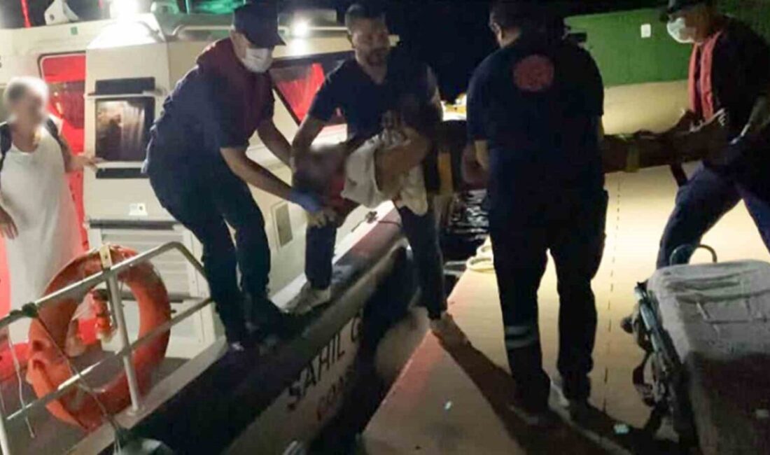 Muğla’nın Fethiye ilçesi açıklarında seyreden özel bir teknede bir kişi