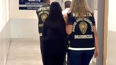 Antalya’da bir vatandaşın kimliğinin dolandırıcılıkta kullanıldığını iddia eden sahte polisler,