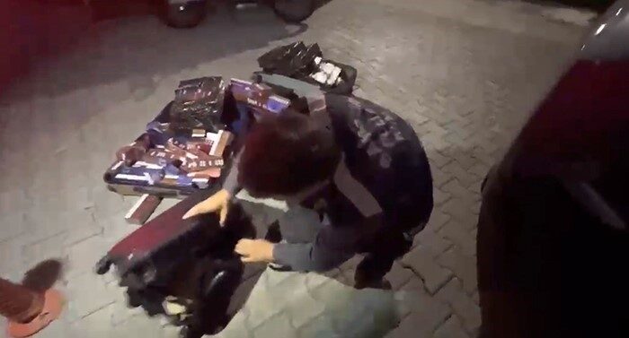Samsun ilinde düzenlenen bir operasyonda, birçok gümrük kaçağı sigara ve