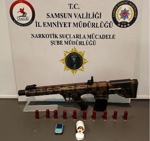 Samsun’un Atakum, Canik ve İlkadım ilçelerinde gerçekleştirilen polis operasyonunda 2.082
