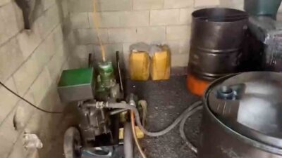 Şanlıurfa’da gerçekleştirilen jandarma operasyonunda 1 ton 650 litre kaçak akaryakıt