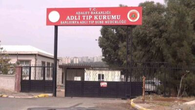 Şanlıurfa’nın Haliliye ilçesinde meydana gelen trafik kazasında, lastiği patlayan bir