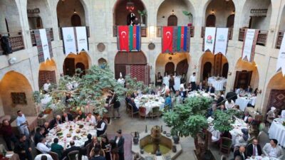 Şanlıurfa Büyükşehir Belediyesi, Azerbaycan’ın başkenti Bakü’de düzenlenen Şanlıurfa Kültür Günleri