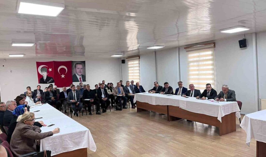 Sarıgöl ilçesinde öğrenci ve okul güvenliğinin sağlanmasına yönelik bir toplantı