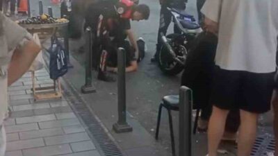 Sarıyer’de meydana gelen olayda, bir sürücü plakasını katladığı motosikletle ilerleyerek