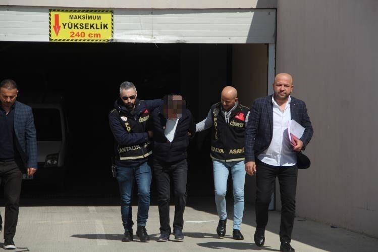 Antalya’da seçim broşürü dağıtımı sebebiyle çıkan kavgada bir kişinin ölümü