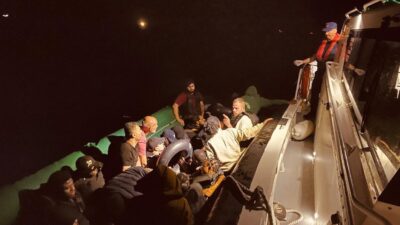 İzmir’in Seferihisar ilçesinde Sahil Güvenlik ekipleri tarafından yapılan kontrollerde, 31